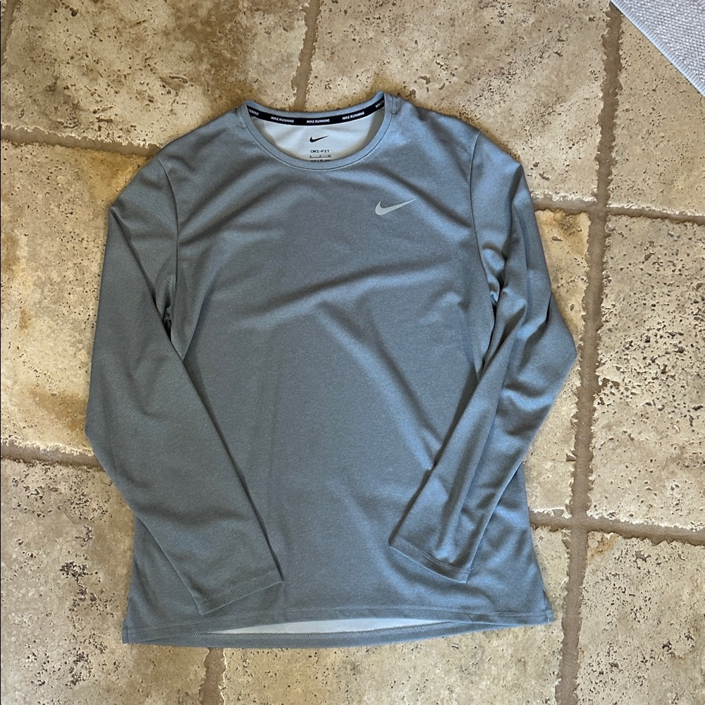 Nike Heather Gray Performance Long Sleeve
